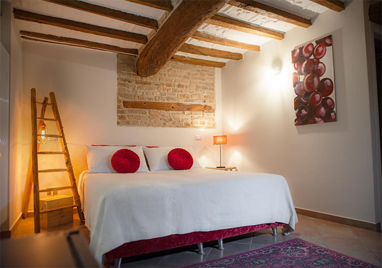 Il Giardino Sul Tetto B&B Guarene Kültér fotó